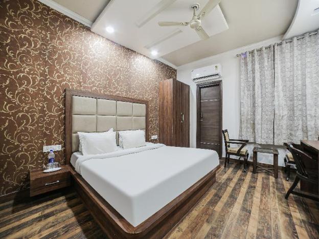 townhouse hollywood heights