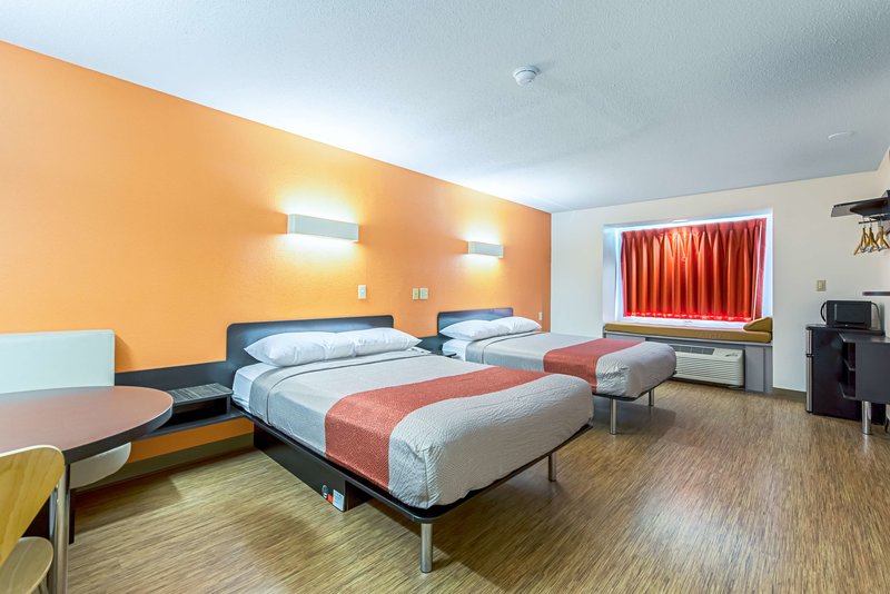 motel 6 indianapolis in