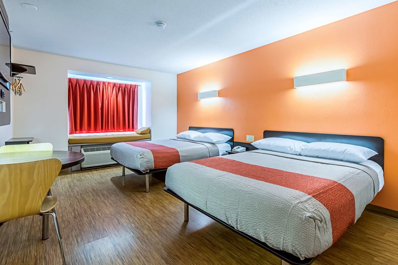 motel 6 indianapolis in