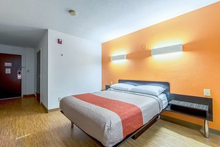 motel 6 indianapolis in