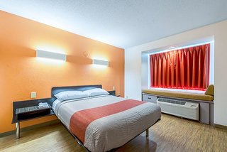 motel 6 indianapolis in