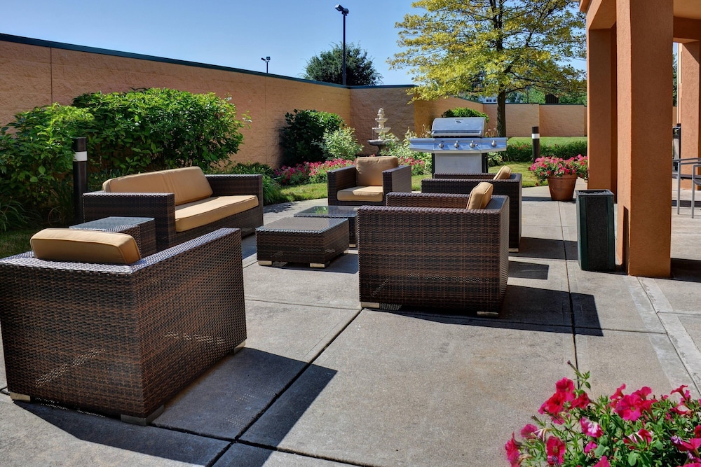 courtyard by marriott indianapolis south