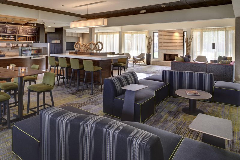 courtyard by marriott indianapolis airport