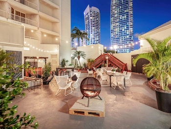 novotel surfers paradise