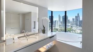 Jw Marriott Gold Coast Resort & Spa,Gold Coast>>Carrara,5 star