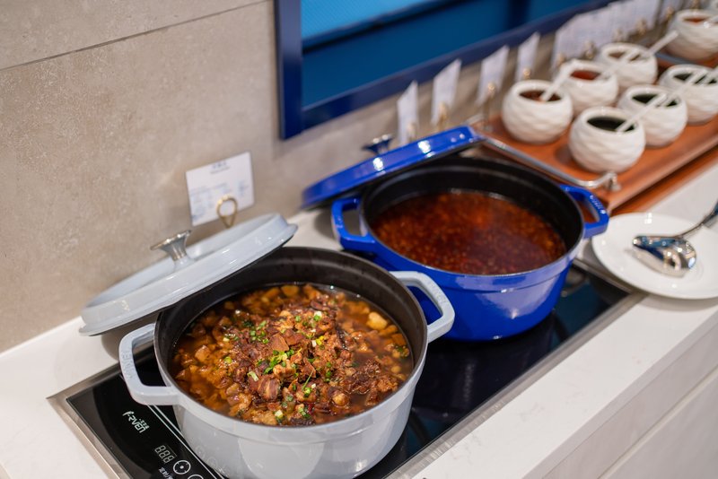 holiday inn express jiangmen yinhu bay an ihg hotel