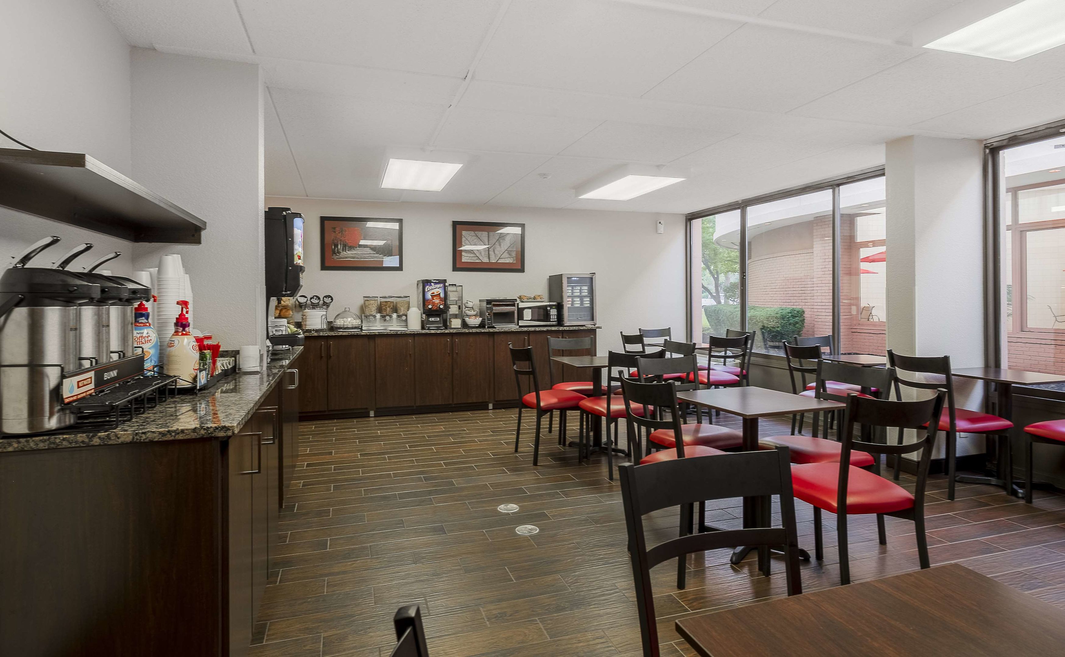 red roof inn plus boston woburn burlington