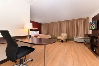 red roof inn plus boston woburn burlington