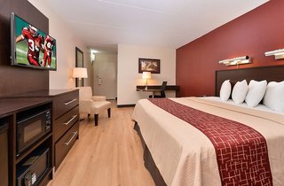 red roof inn plus boston woburn burlington