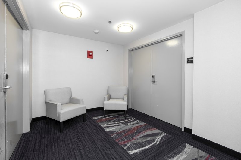 red roof inn plus boston mansfield foxboro