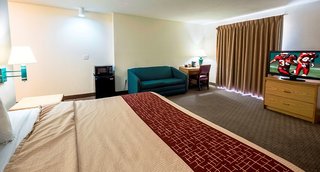 red roof inn plus boston mansfield foxboro