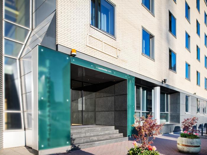 plaza hotel and living frankfurt