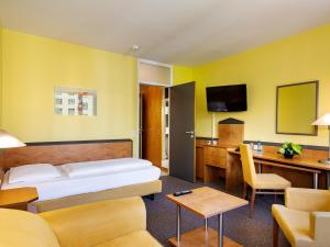 plaza hotel and living frankfurt