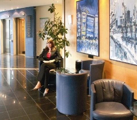 plaza hotel and living frankfurt