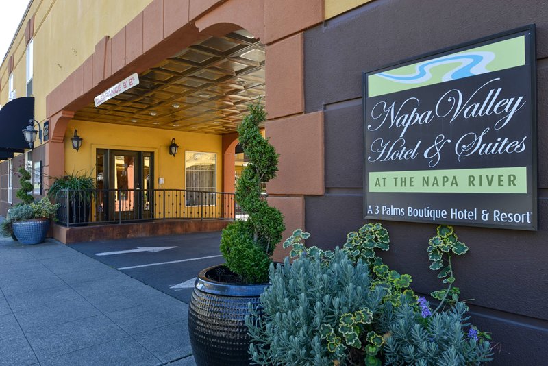 napa valley hotel and suites