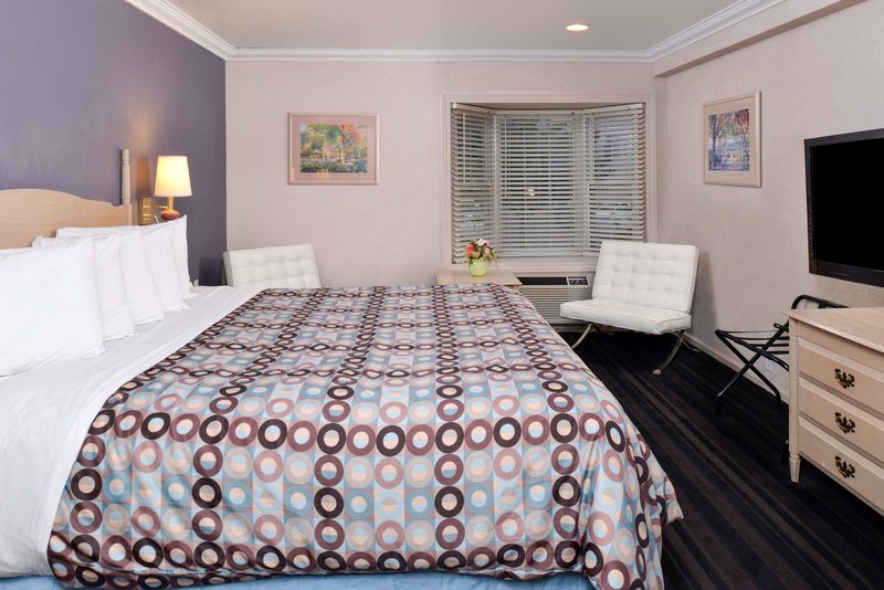 napa valley hotel and suites