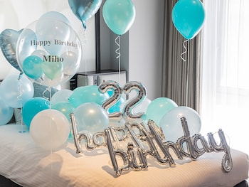 oriental hotel universal city