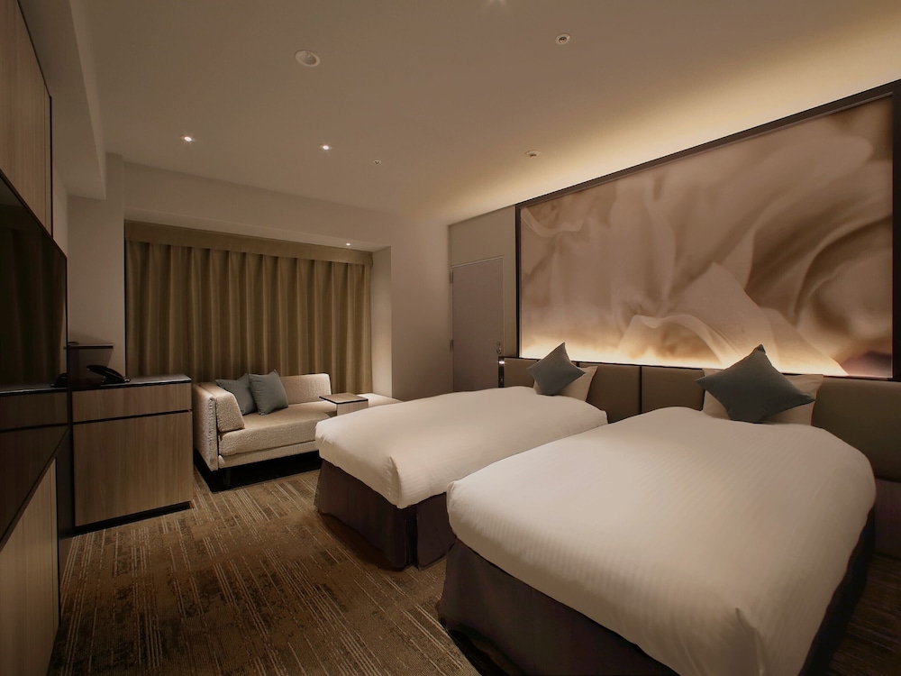 oriental hotel universal city