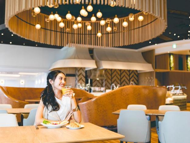 oriental hotel universal city