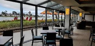 Executive Inn & Suites Embarcadero Cove,Oakland>>Alameda,3 star