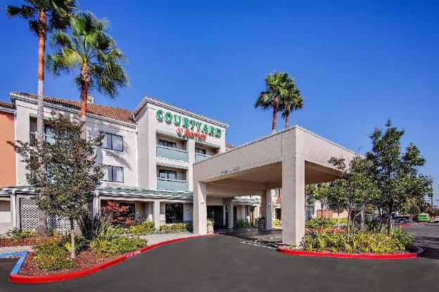 courtyard by marriott oakland airport