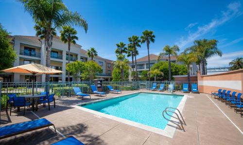 courtyard by marriott oakland airport