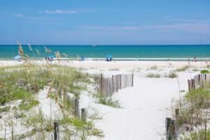 la fiesta ocean inn and suites