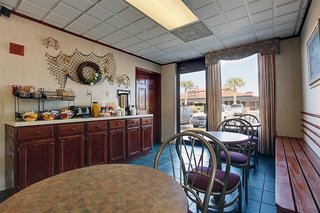 Americas Best Value Inn Ocean Inn,St. Augustine>>Butler Beach,2 star