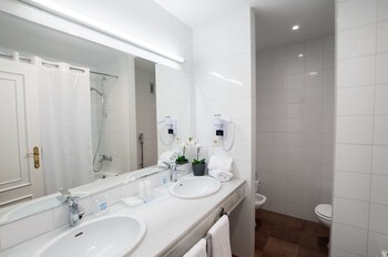 occidental puerto banus