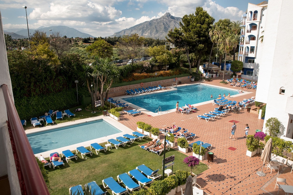 occidental puerto banus