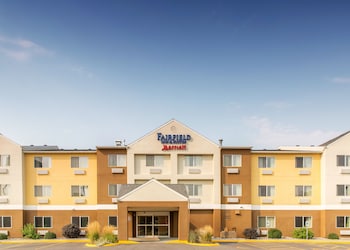 fairfield inn and suites fargo