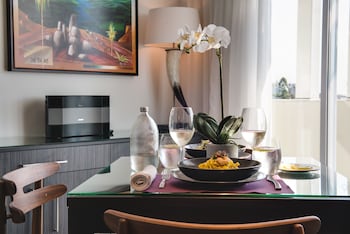 the point brisbane hotel