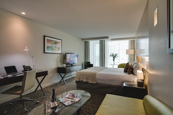 the point brisbane hotel