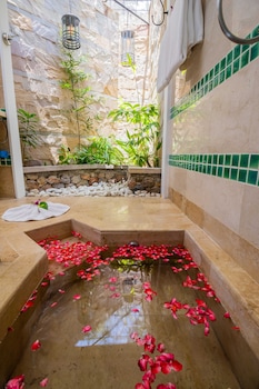 anavana beach resort