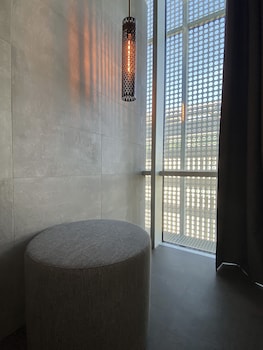 zleep hotel madrid airport