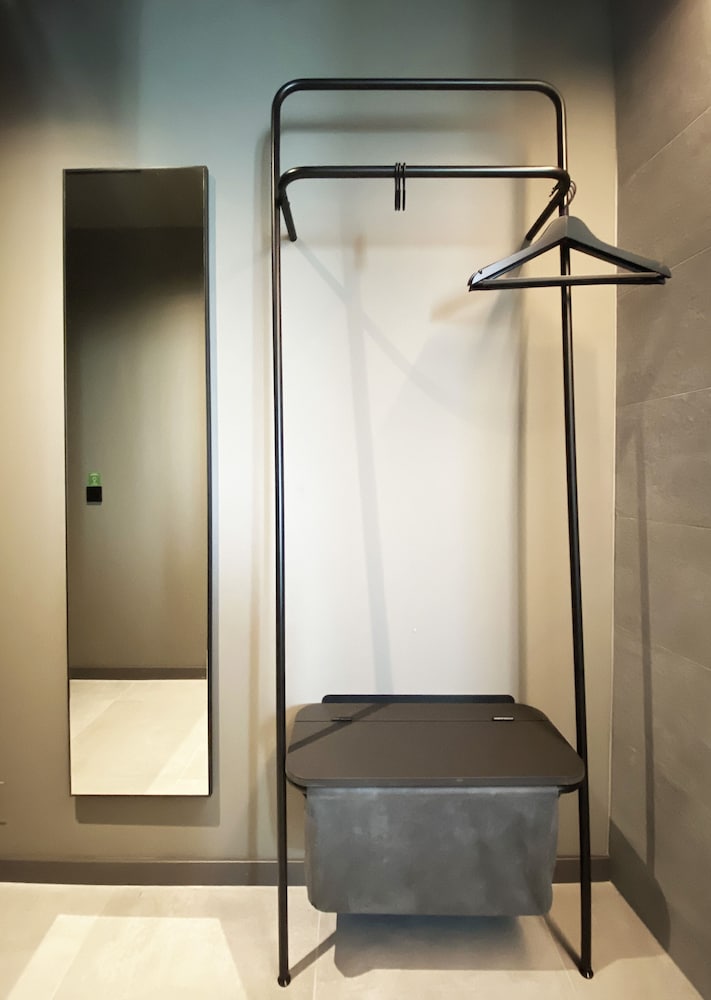 zleep hotel madrid airport