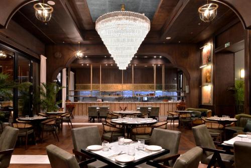 Katara Hills Doha, Lxr Hotels & Resorts,,5 star