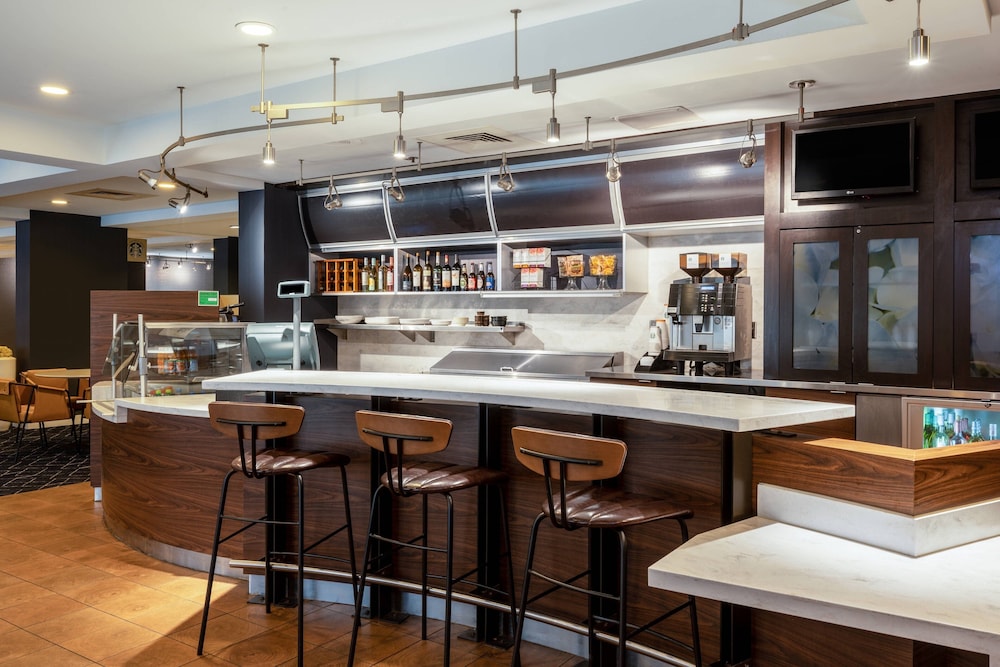 courtyard by marriott columbus airport