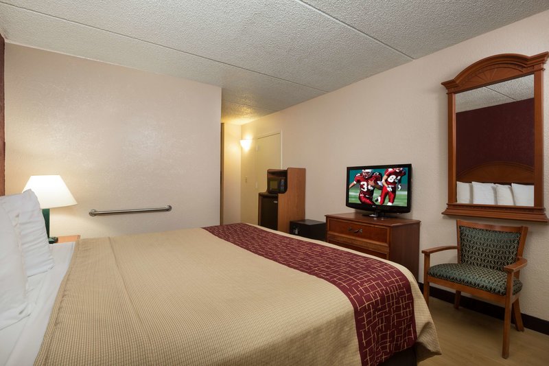 red roof inn galveston beachfront convention center