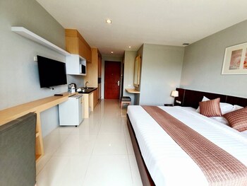 ahad ao nang by ma
