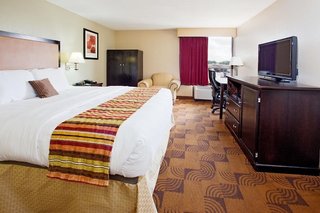 La Quinta Inn & Suites By Wyndham Memphis Airport Graceland,Tennessee>>Downtown Memphis,3 star