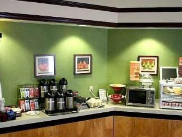 fairfield inn by marriott savannah i 95 south