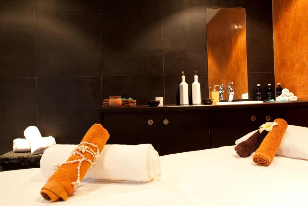 Mahogany Hotel Residence & Spa,Grande-Terre>>Basse-Terre,4 star