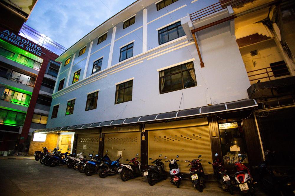 ricos patong residence
