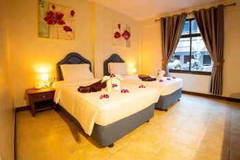 ricos patong residence