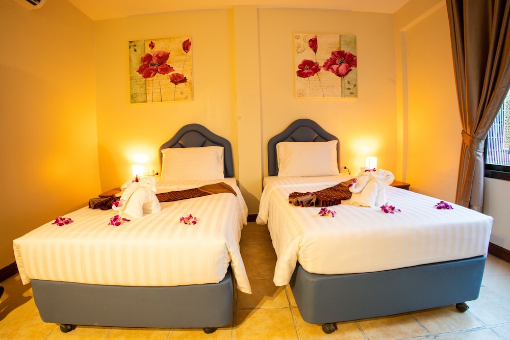 ricos patong residence