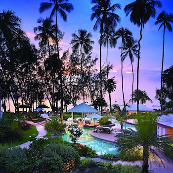 colony club by elegant hotels