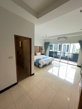 the base inn