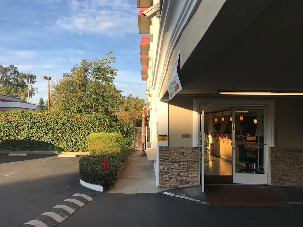 cherry orchard inn