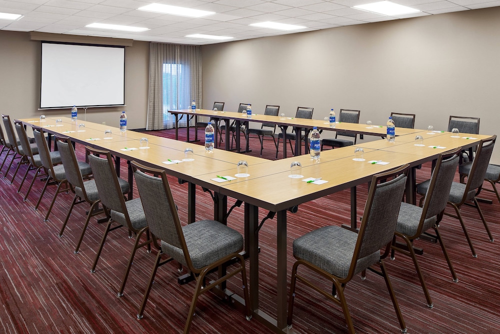 courtyard by marriott pittsburgh airport